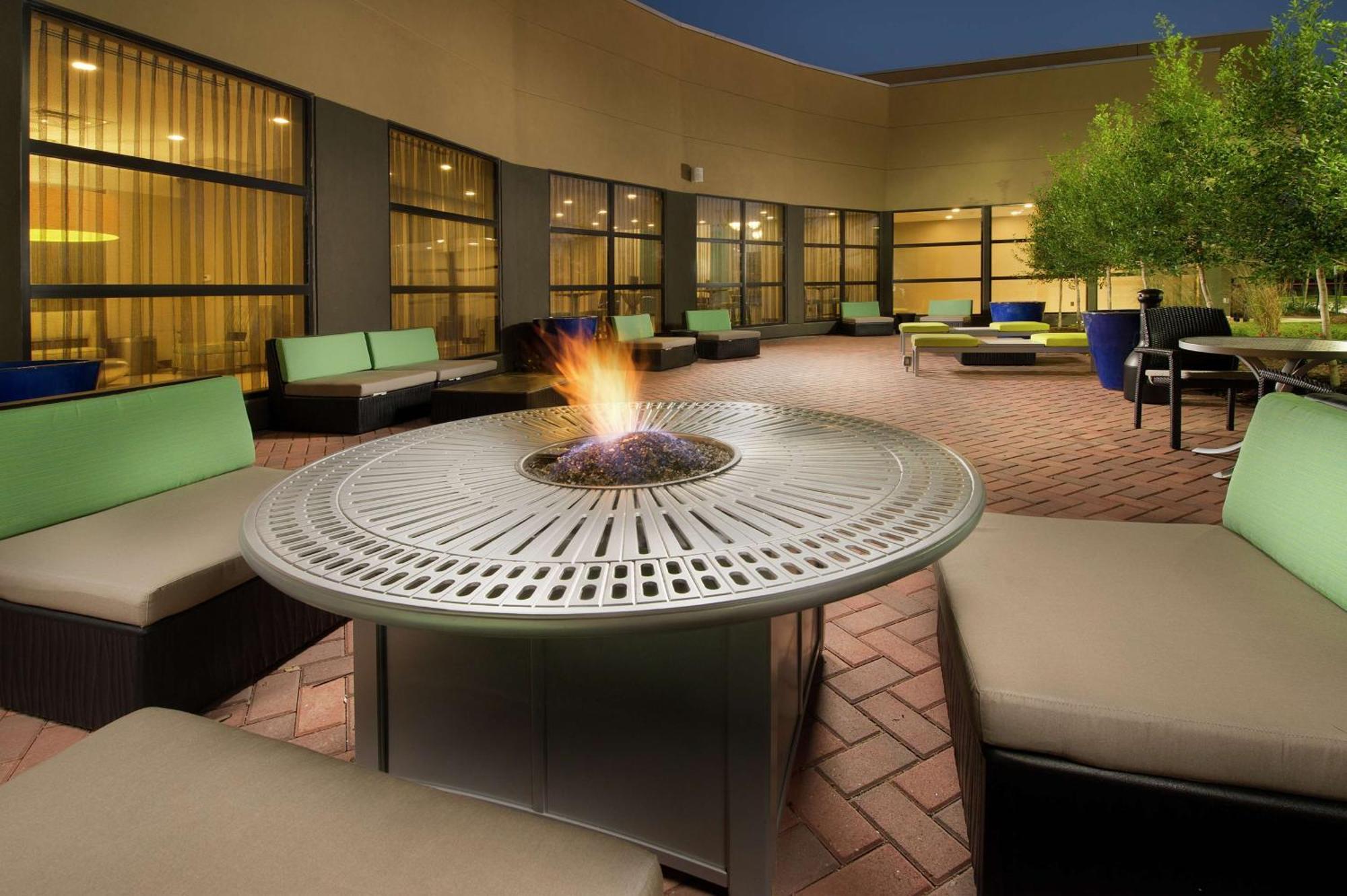 Hilton Garden Inn College Station Buitenkant foto
